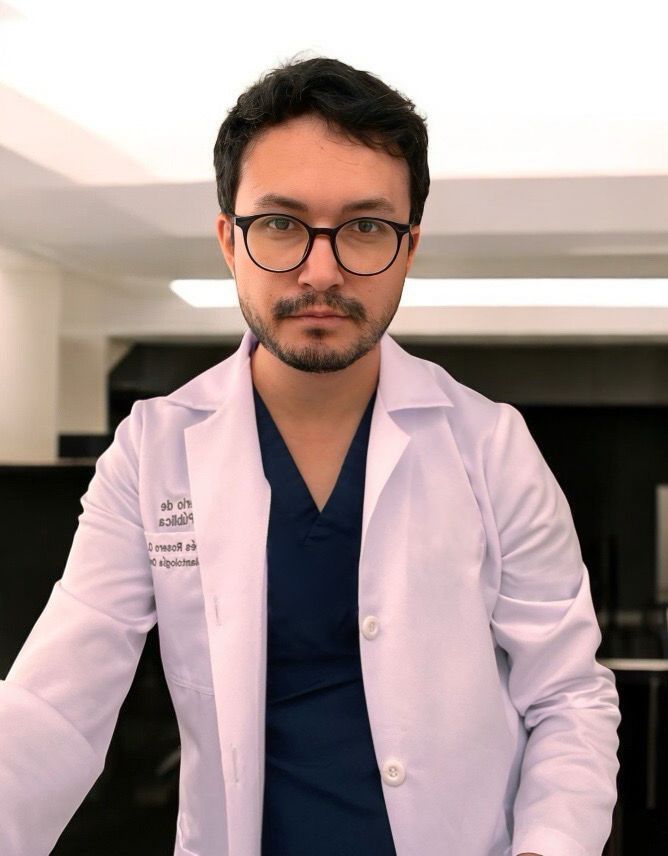 Dr. Andrés Rosero